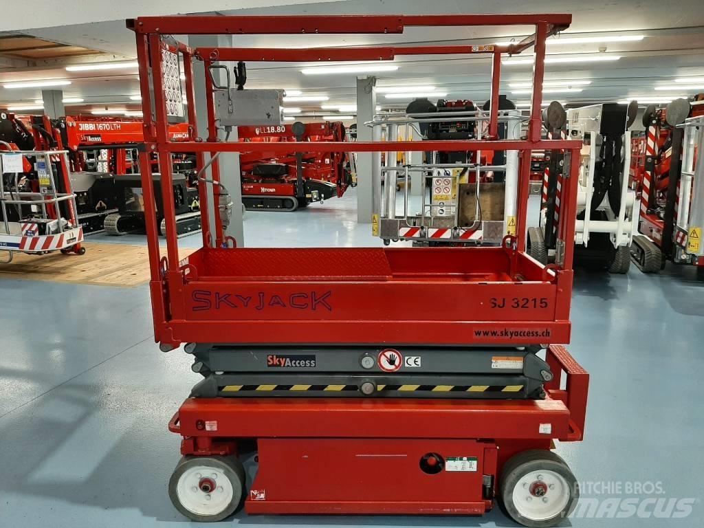 SkyJack SJIII 3215 Makazaste platforme