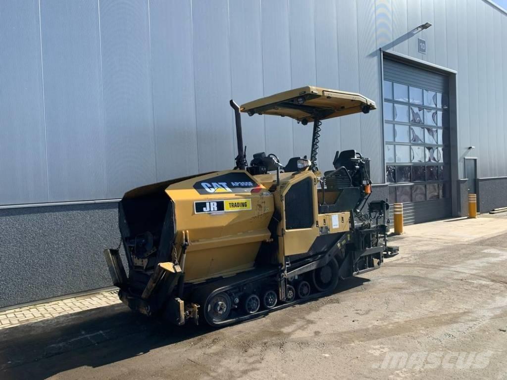 CAT AP355F Asfaltni finišeri