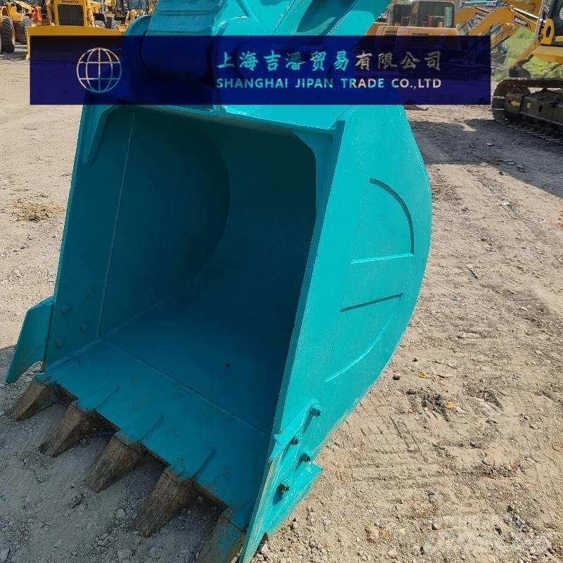 Kobelco 210 Bageri guseničari
