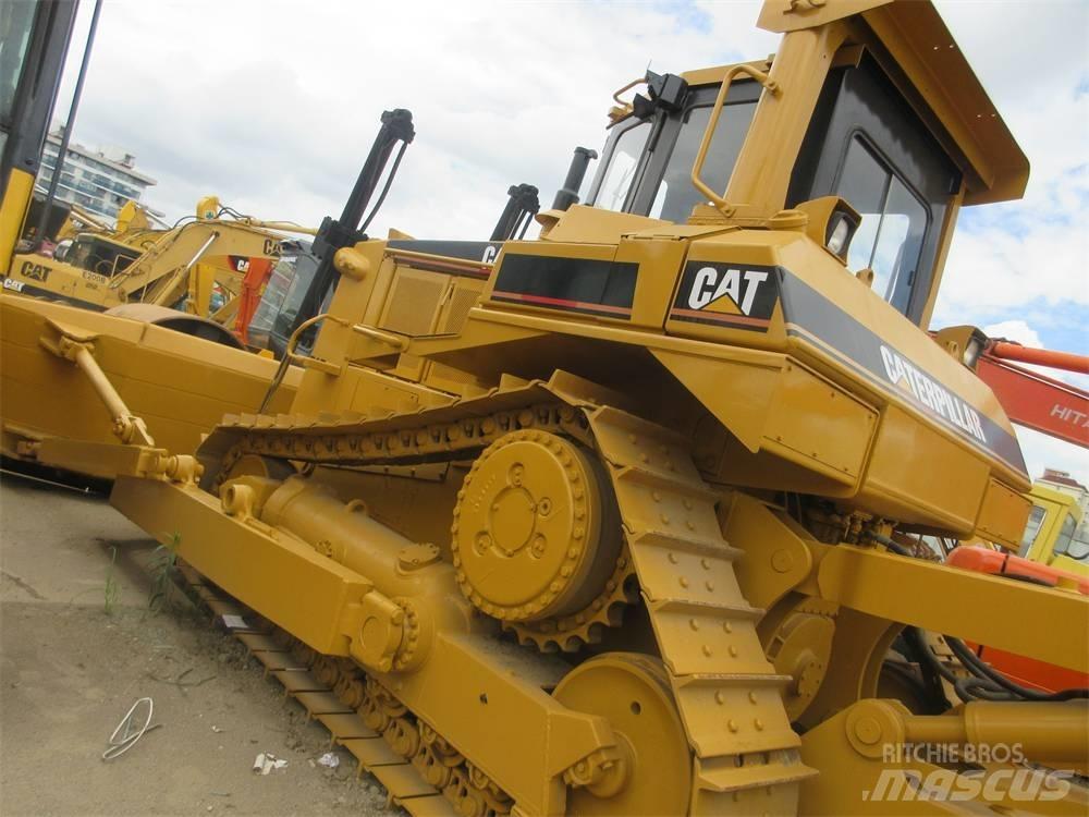 CAT D 8 N Buldožeri guseničari