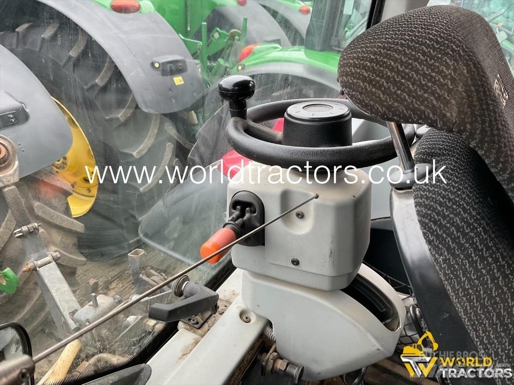 Valtra N 124 Traktori