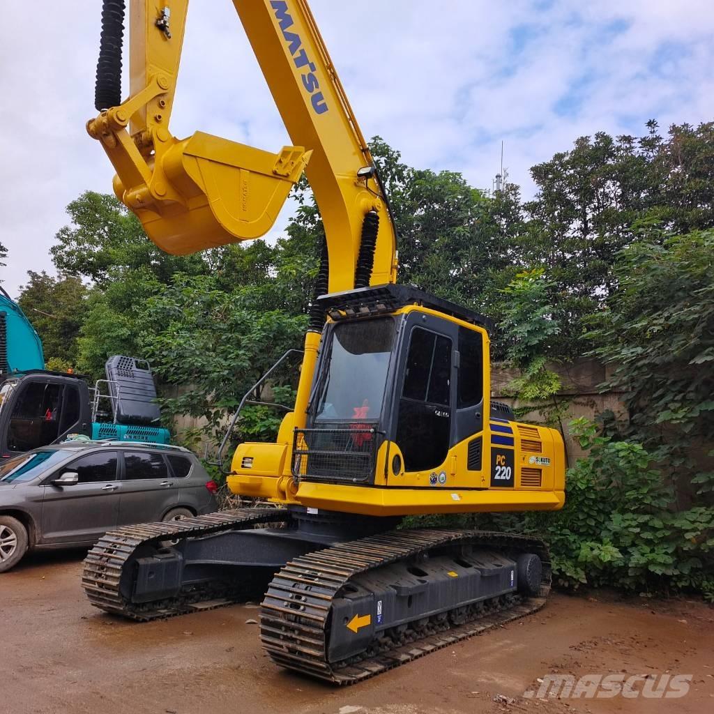 Komatsu PC 220 Bageri guseničari