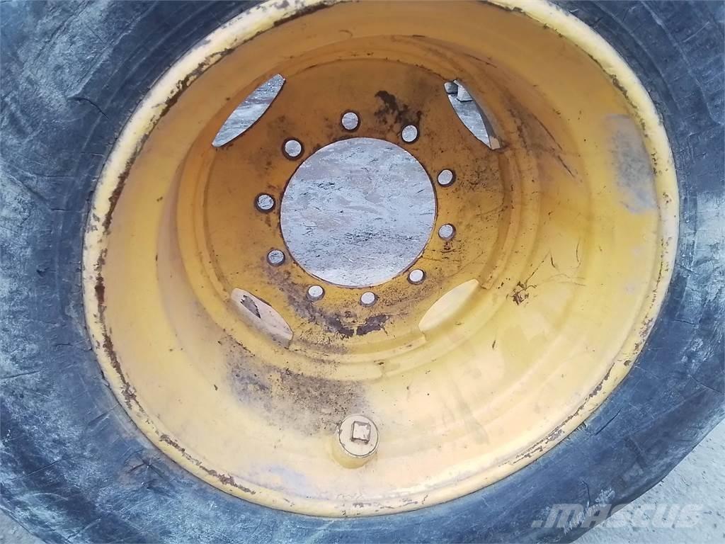 Ösa 250 20x26,5 Gume, točkovi i felne