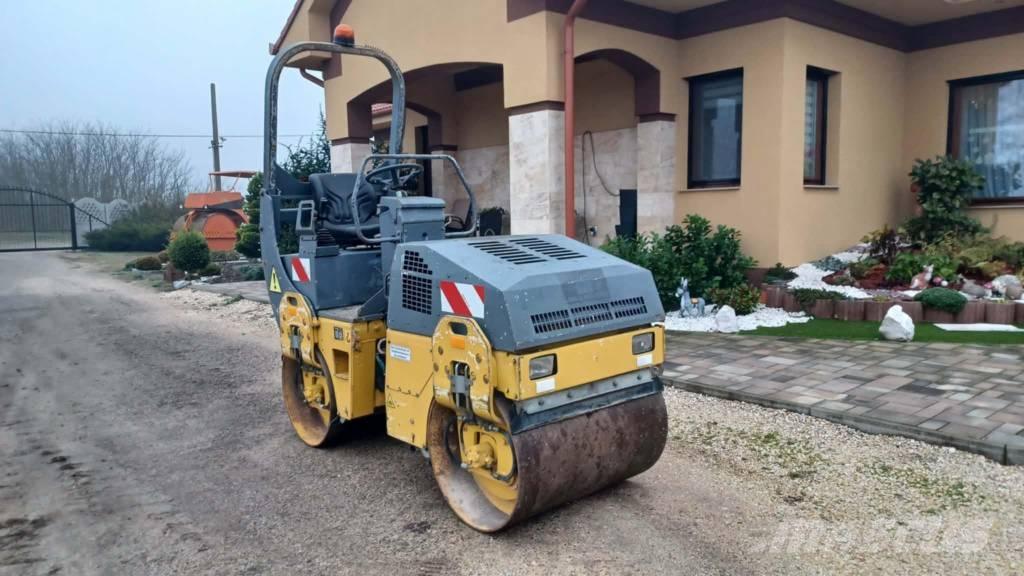 Bomag BW 100 AD-3 Valjci sa duplim bubnjem