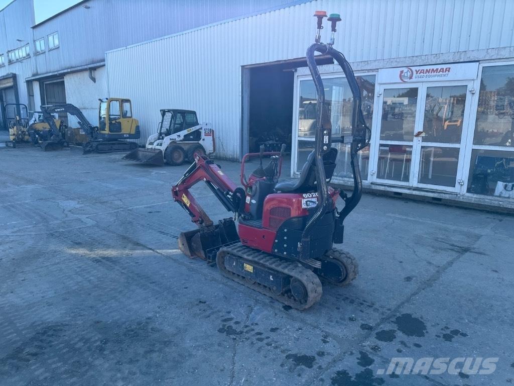 Yanmar SV08 (1F117) Mini bageri < 7t