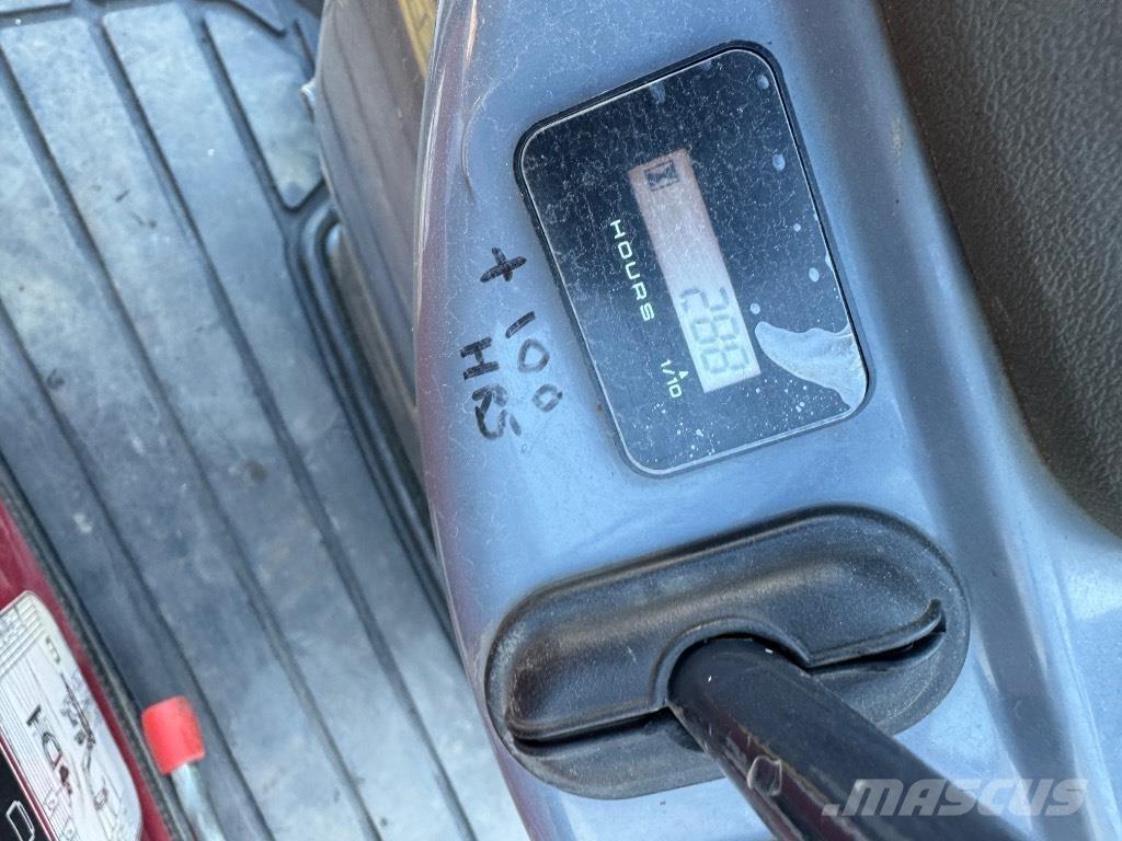 Yanmar SV08 (1F117) Mini bageri < 7t