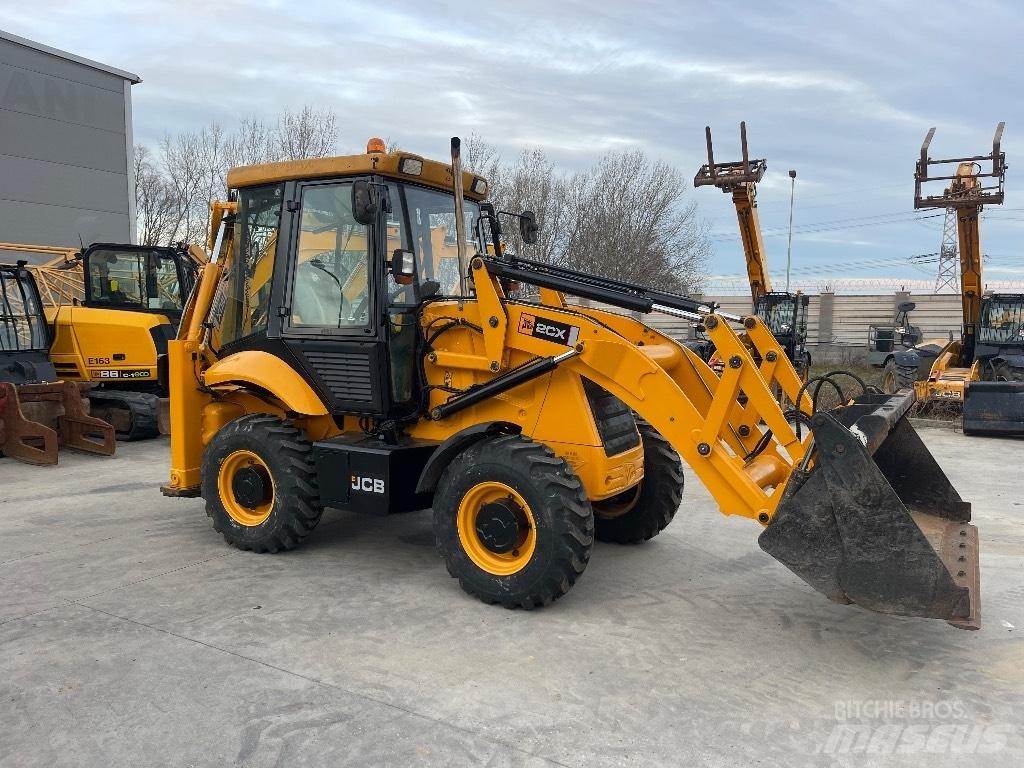 JCB 2 CX Rovokopači