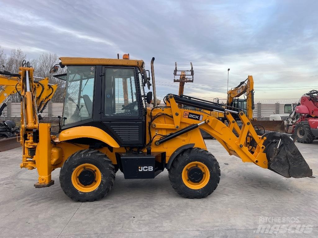 JCB 2 CX Rovokopači