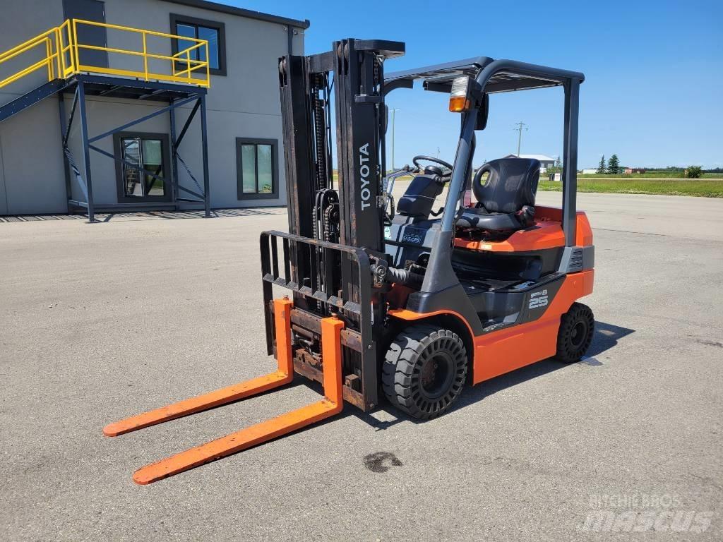 Toyota 8FB25 Električni viljuškari