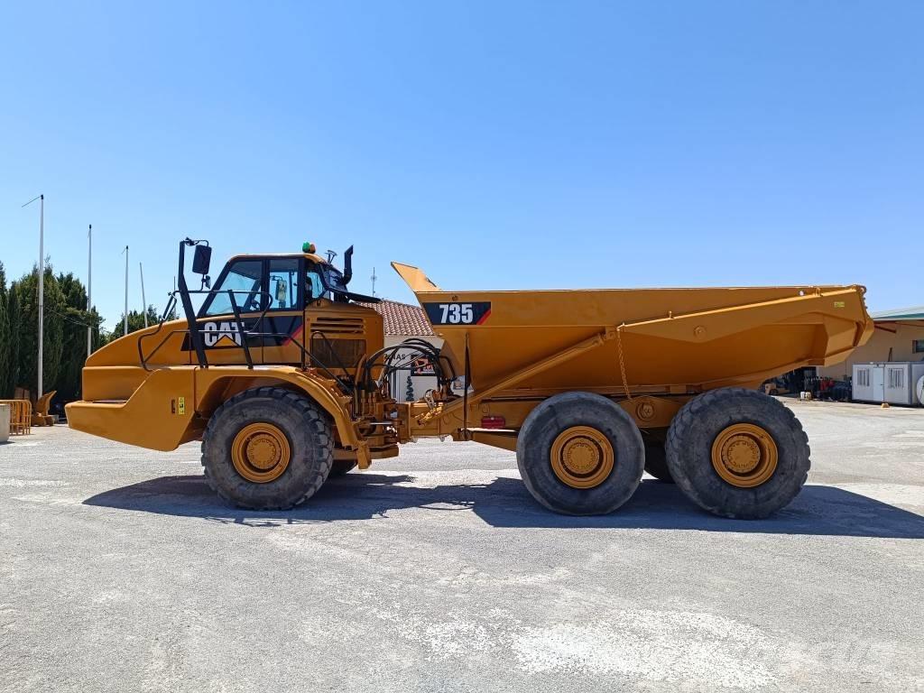 CAT 735 Zglobni damperi