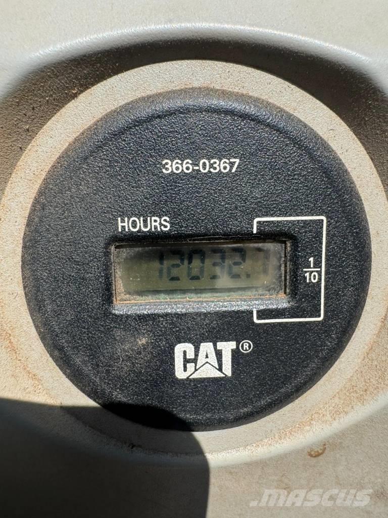 CAT 352 F Bageri guseničari