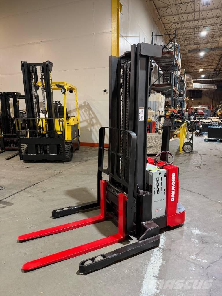 Raymond RSS40 Samopogonski ručni viljuškari