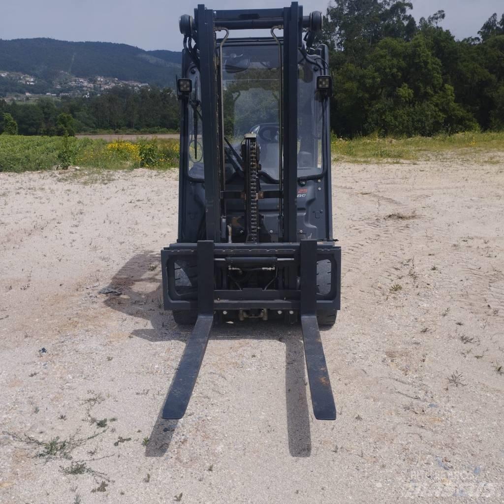 Linde E 25 Električni viljuškari