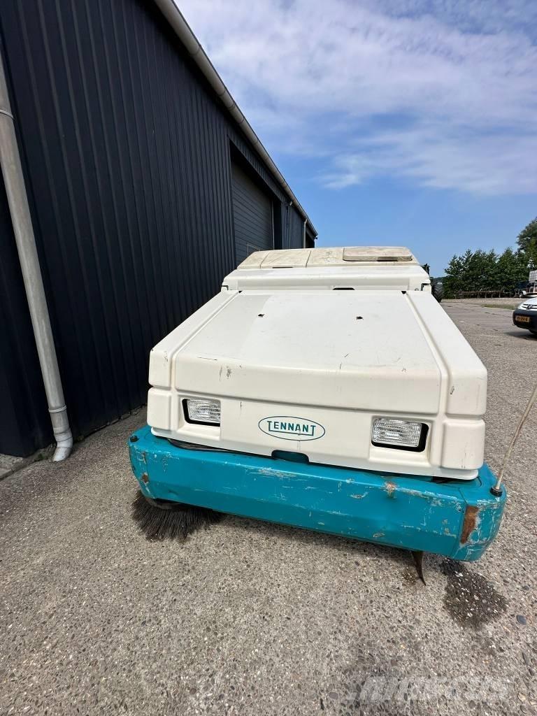Tennant 8410 Mašine za čišćenje