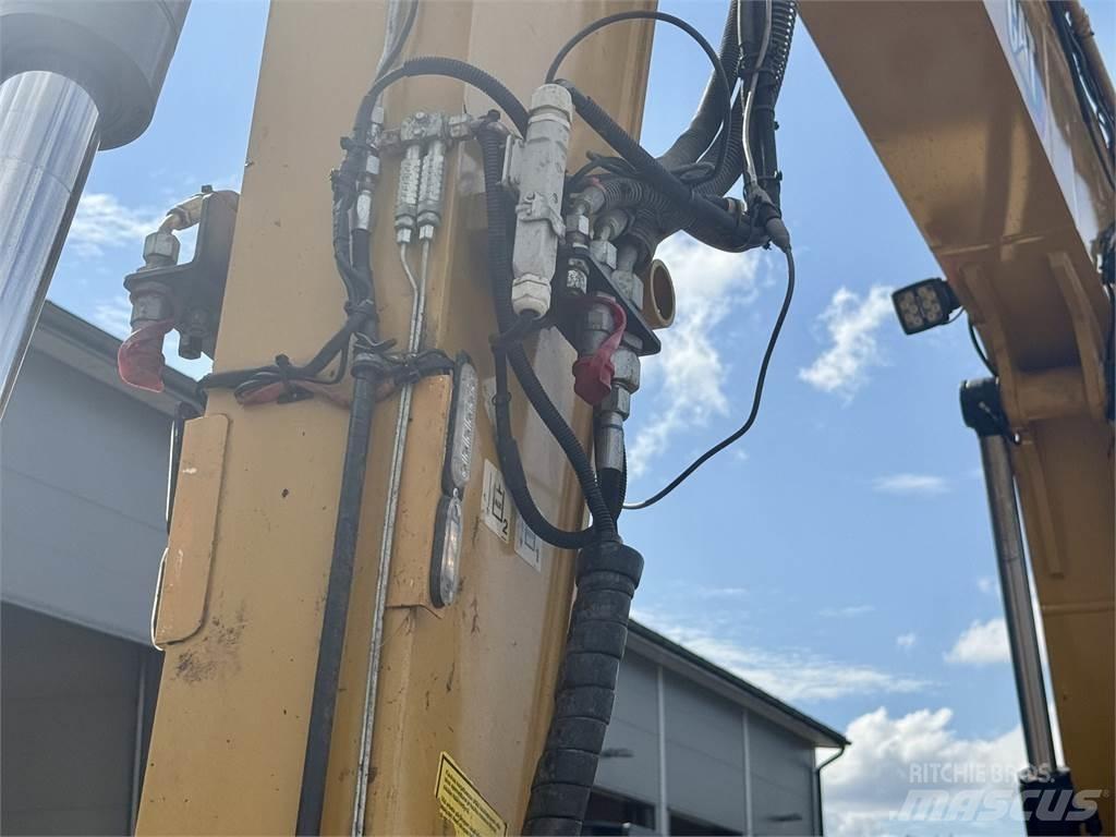 CAT 310 Midi bageri 7t – 12t