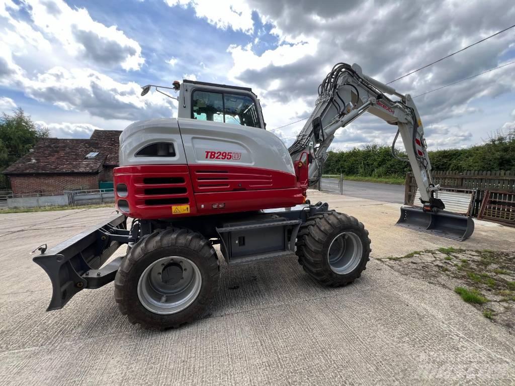 Takeuchi 295w Bageri točkaši