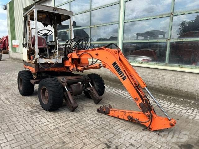 Kubota KH 16- W Bageri točkaši