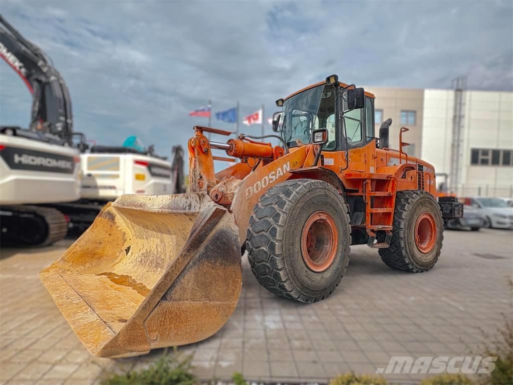 Doosan DL 300 Utovarivači na točkove