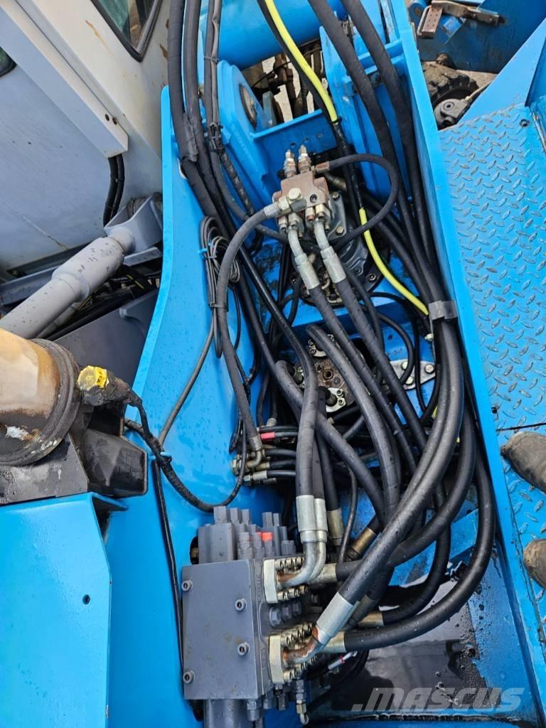 Fuchs MHL 320 D Bageri za prenos primarnih/sekundarnih sirovina