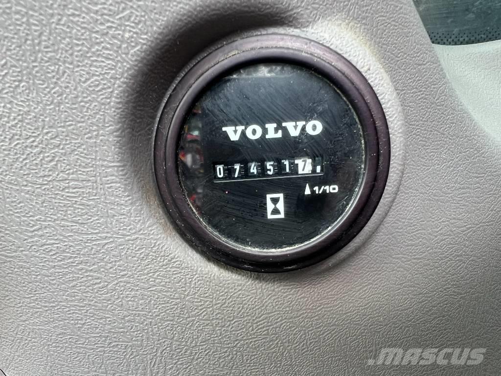 Volvo EC 200 E Bageri guseničari