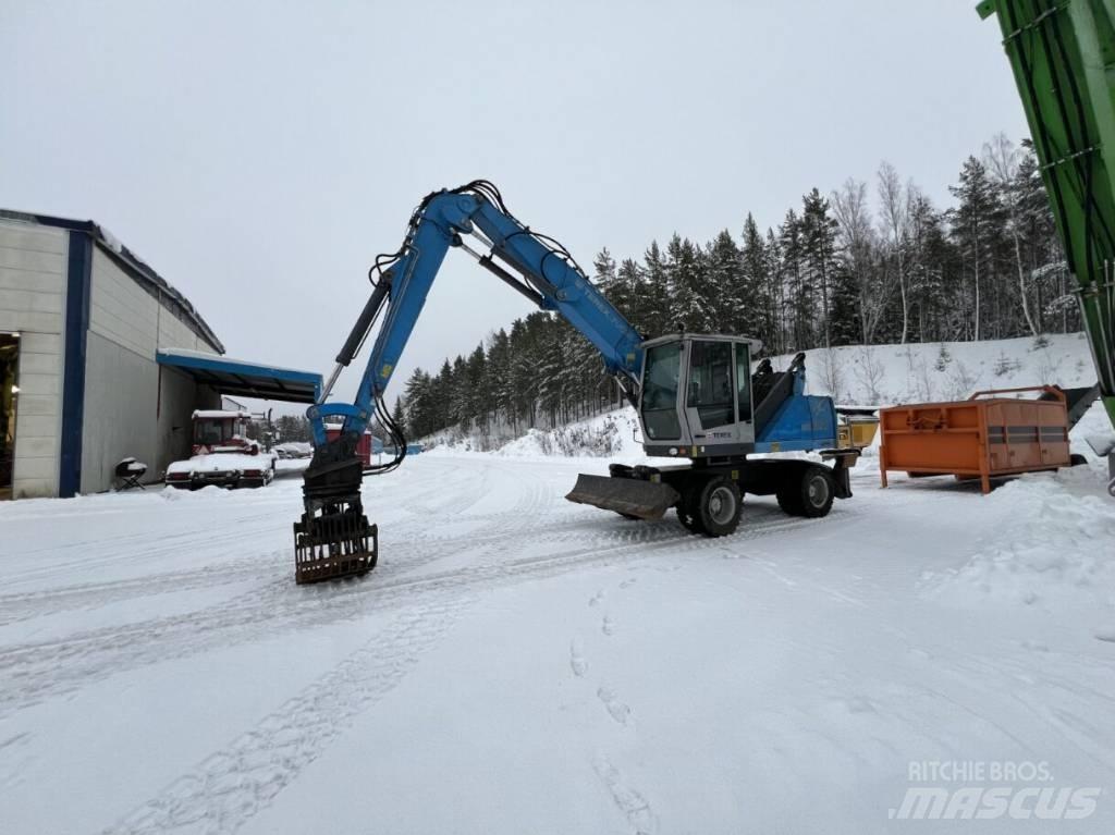 Fuchs MHL 320 Bageri za prenos primarnih/sekundarnih sirovina