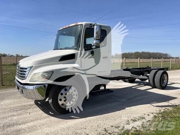 Hino 238 Kamioni-šasije