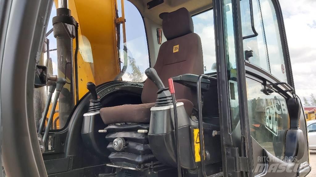 JCB JS 130 LC Bageri guseničari