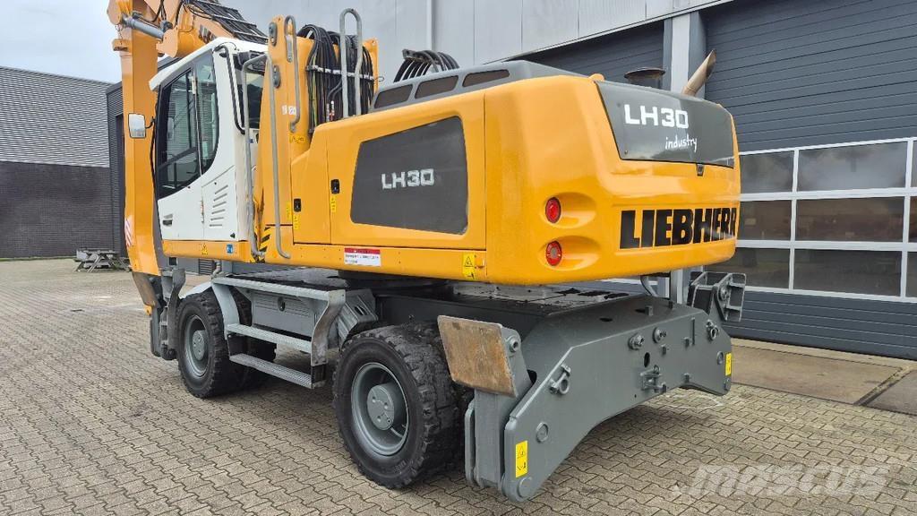 Liebherr LH30 Bageri za prenos primarnih/sekundarnih sirovina