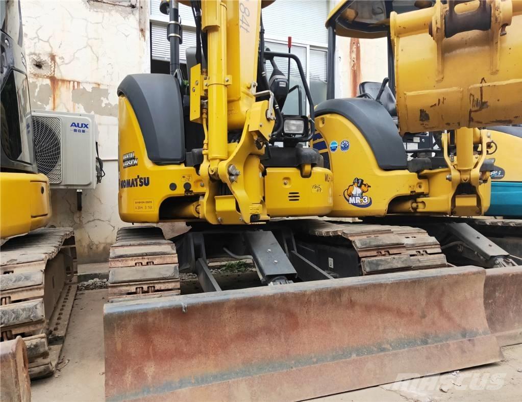 Komatsu PC30MR-5 Mini bageri < 7t