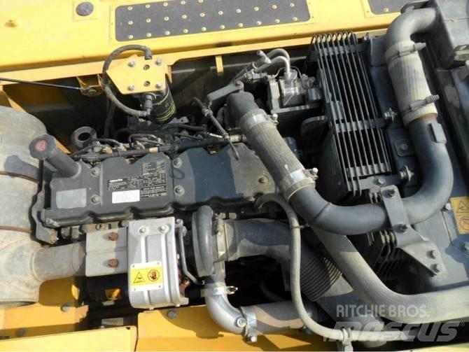Komatsu pc200-8 Bageri guseničari