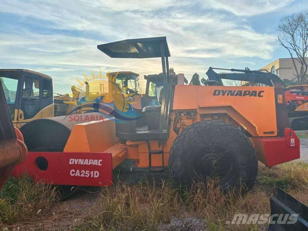 Dynapac CA 251 D Valjci sa jednim bubnjem