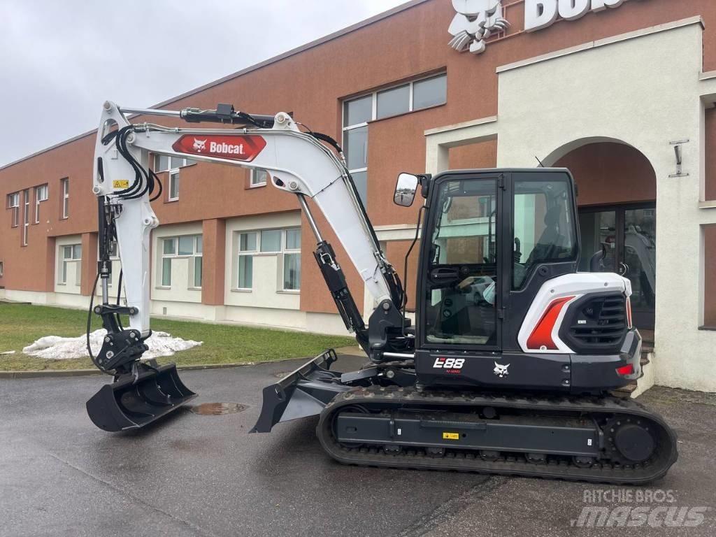 Bobcat E88 Bageri guseničari