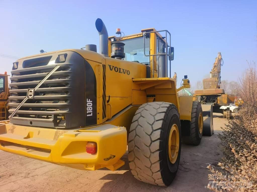 Volvo L 180 F Utovarivači na točkove