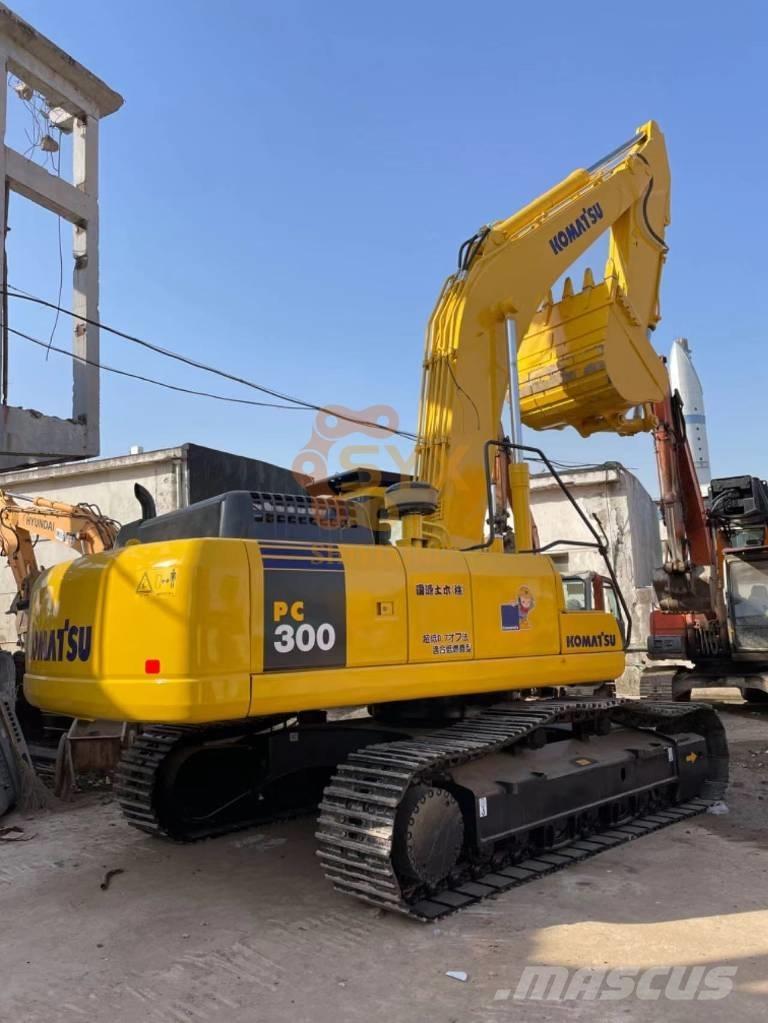 Komatsu PC 300 Bageri guseničari