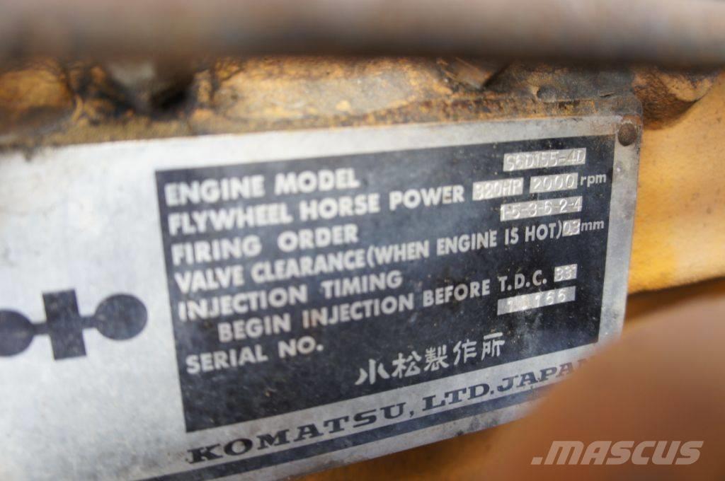 Komatsu D 155 A-1 Buldožeri guseničari