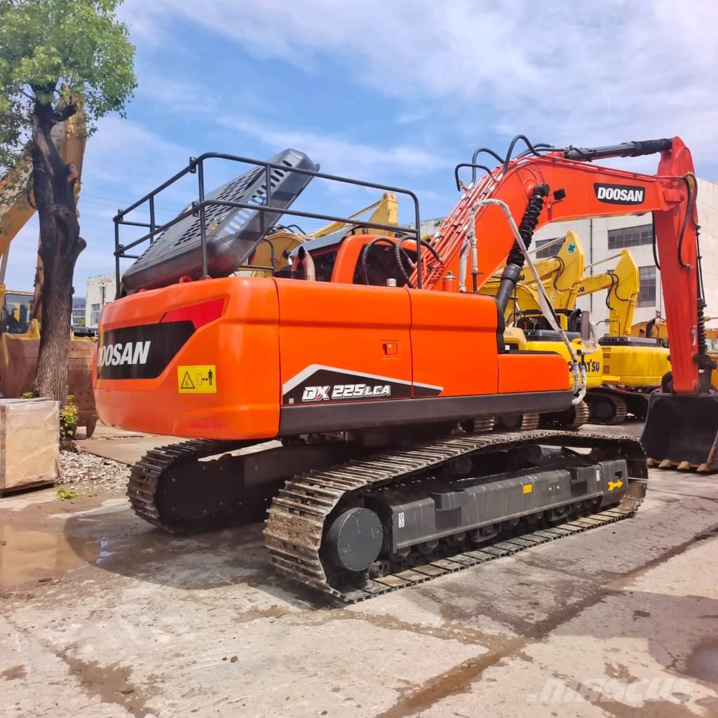 Doosan DX 225 LC-9C Bageri guseničari