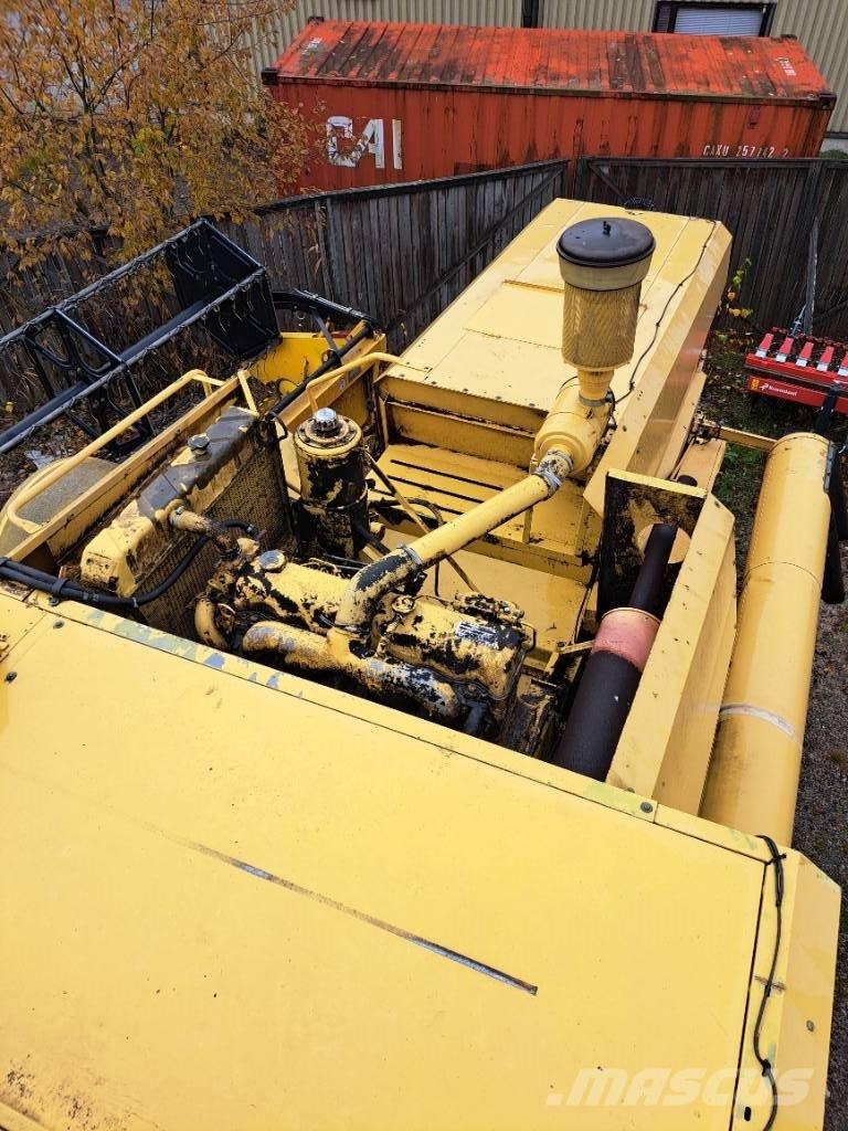 New Holland 8030H Kombajni