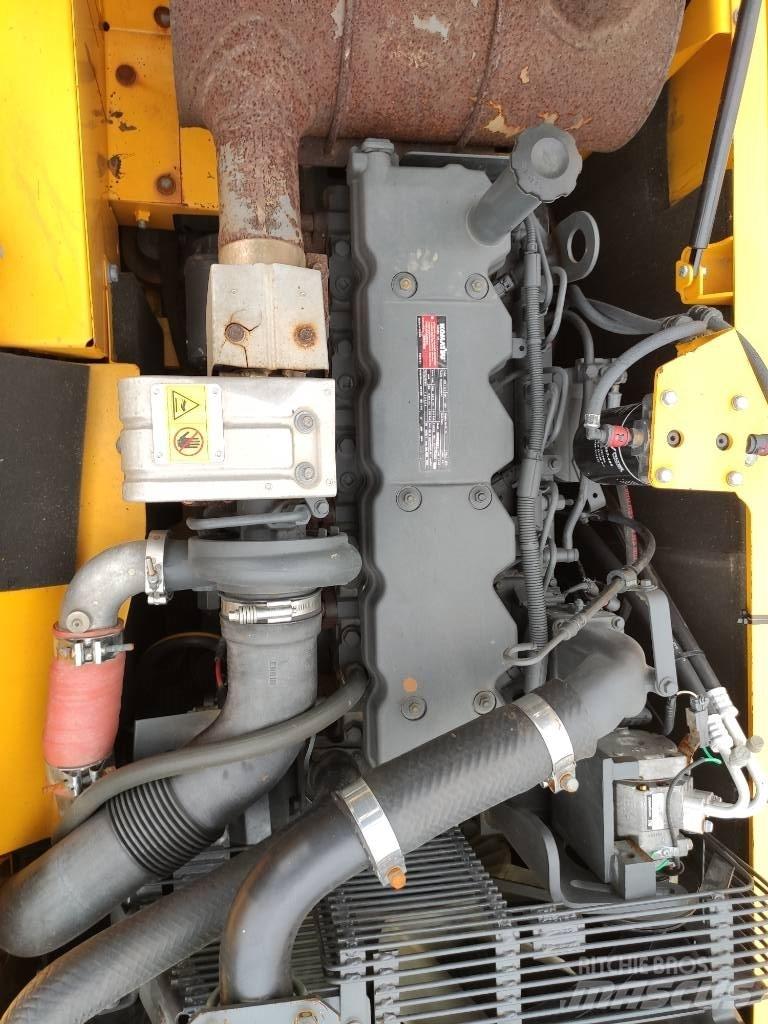 Komatsu PC 200 LC-8L Bageri guseničari