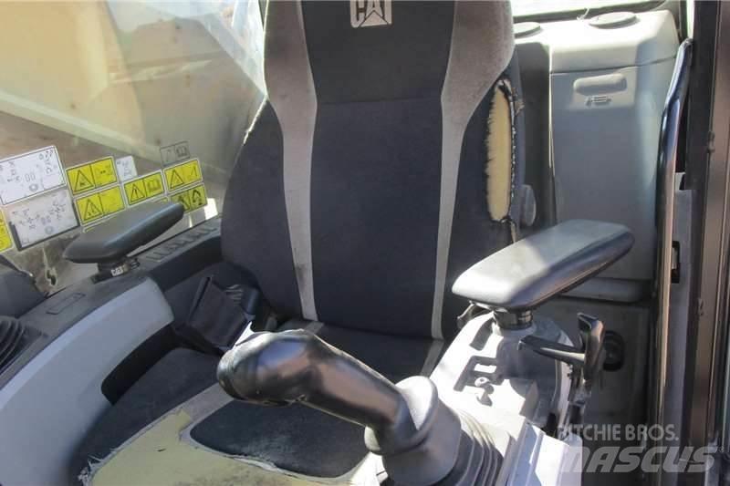 CAT 374FL Mini bageri < 7t