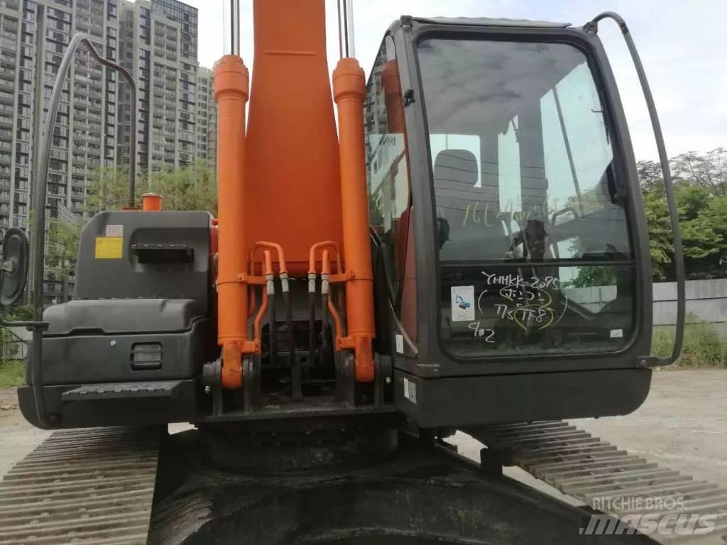Hitachi zx200 Bageri guseničari