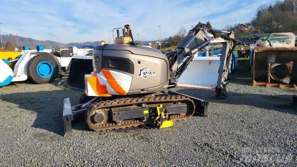Akula DR300 Bageri za rušenje