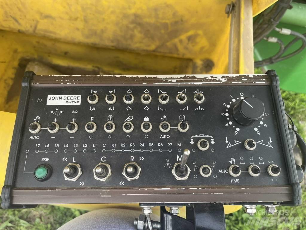 John Deere 840 i Vučene prskalice