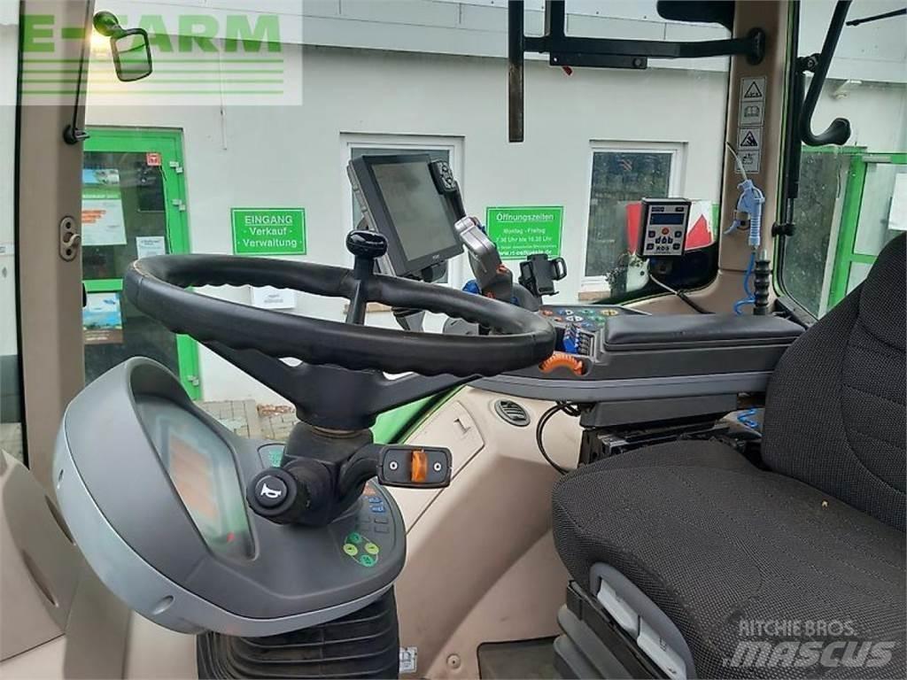 Fendt 724 vario s4 Traktori