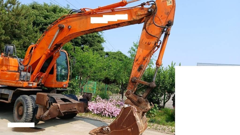 Doosan DX 210 W Bageri točkaši