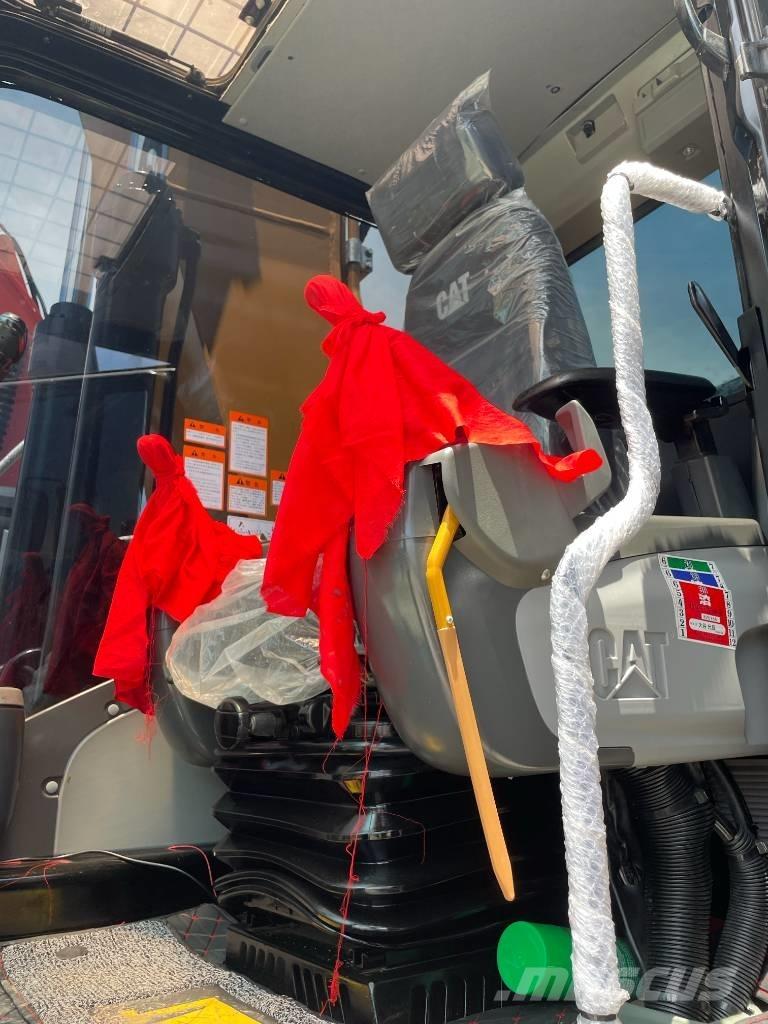 CAT 323D2 Bageri guseničari