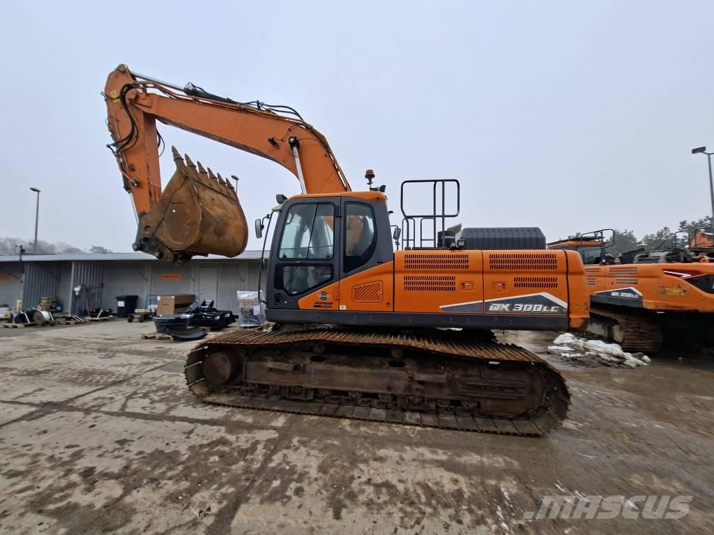 Doosan DX 300 LC-7 Bageri guseničari