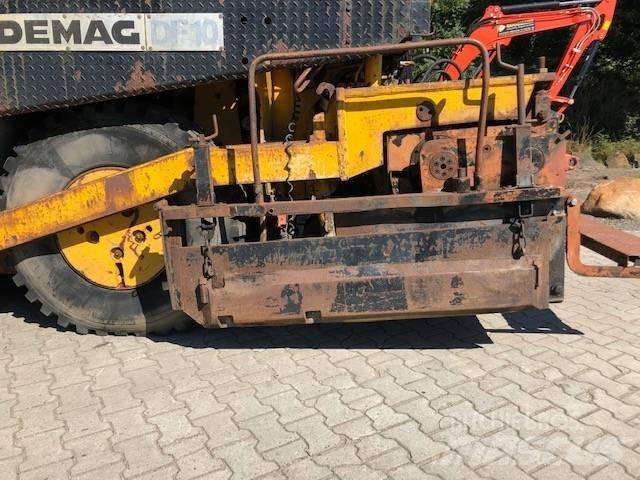 Demag DF 10 Asfaltni finišeri