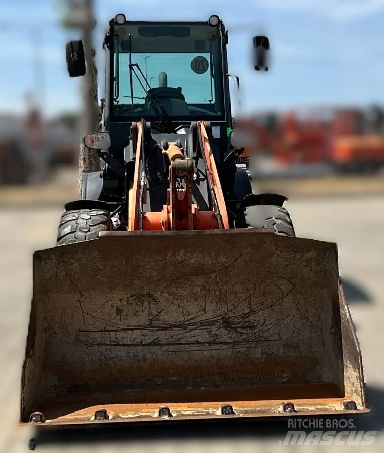 Komatsu WA 80-6 Utovarivači na točkove