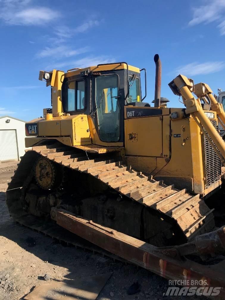 CAT D6T LGP Buldožeri guseničari