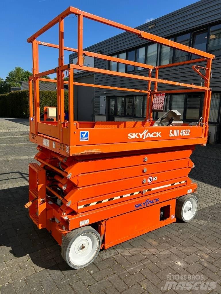 SkyJack SJ III 4632 Makazaste platforme